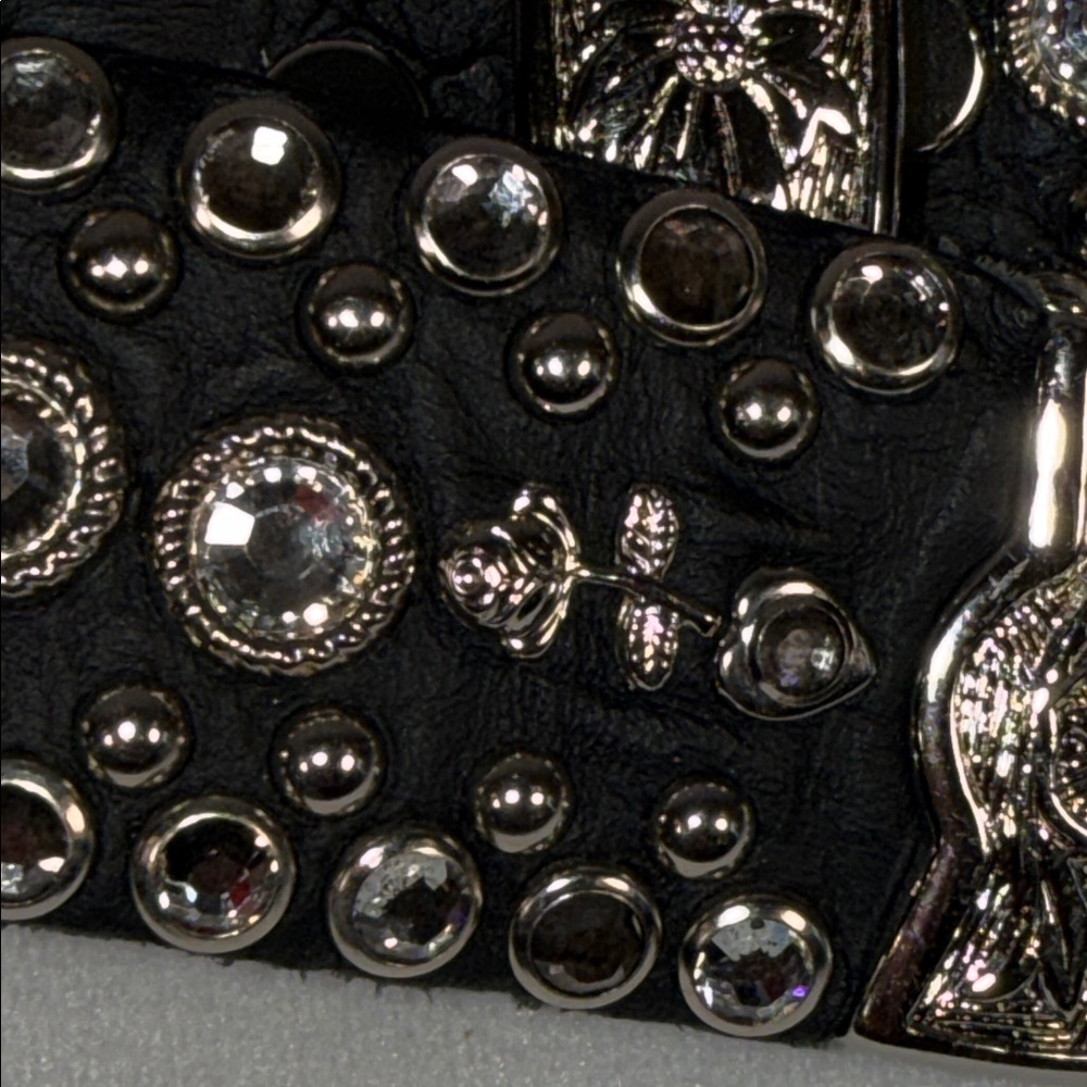 Kippys Swarovski Crystal Western-style belt - Picture 4 of 7